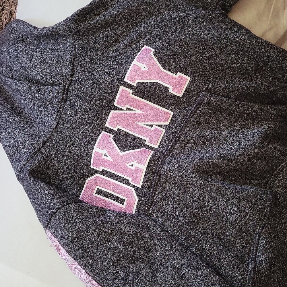 DKNY set